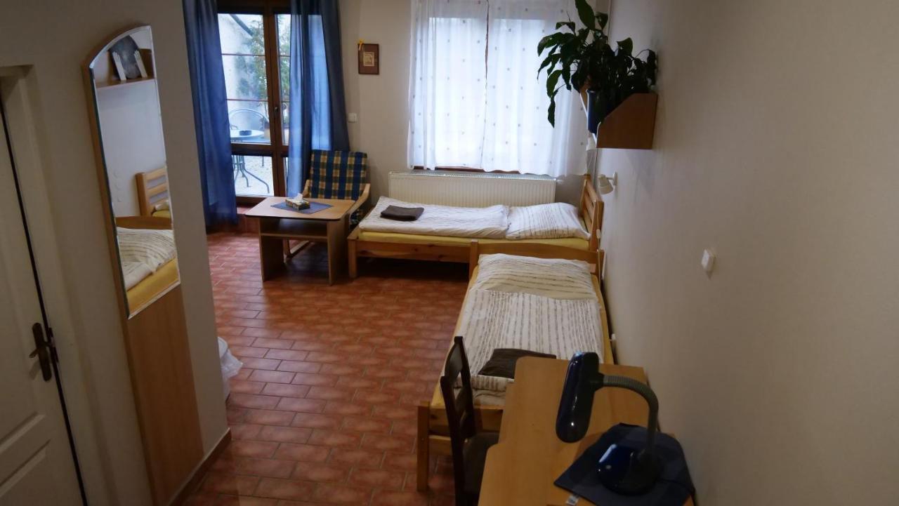 Penzion Na Hradbach Louny Exterior photo